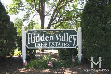 Photos of Hidden Valley Estates subdivision in Naperville, IL