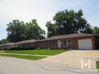 Photos of Hilltop subdivision in Streamwood, IL