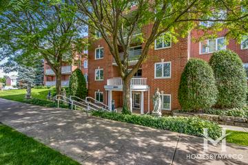 Oxford Run building in Niles, IL