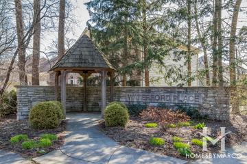 Waterford Place subdivision in Naperville, IL