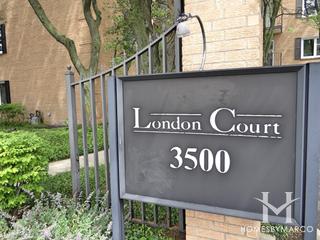 London Court building in Evanston, IL