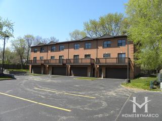 Crown Point Villas subdivision in Arlington Heights, IL