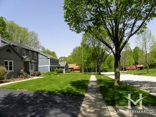 Huntington Hills subdivision in Algonquin, IL
