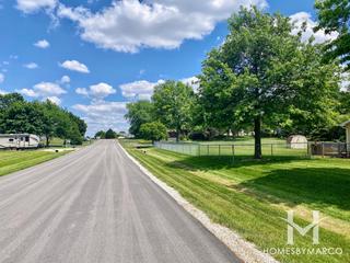 Knollcrest subdivision in New Lenox, IL