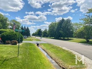 Knollcrest subdivision in New Lenox, IL