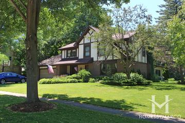 Butler Lake subdivision in Libertyville, IL