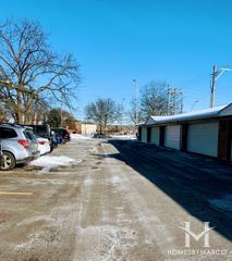Country Club Condominium building in Arlington Heights, IL