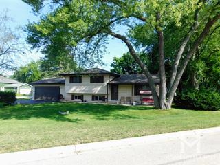 Highland Lake subdivision in Round Lake, IL