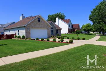 Country Squire subdivision in Aurora, IL