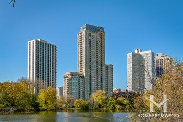 Lincoln Park 2550 building in the Lincoln Park neighborhood of Chicago, IL