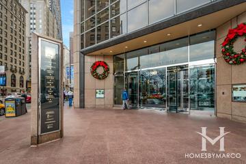 One Magnificent Mile-950 N. Michigan Avenue building in the Streeterville neighborhood of Chicago, IL