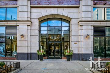 451 Huron Condos building in the River North neighborhood of Chicago, IL