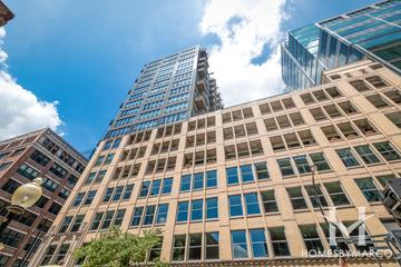 565 W. Quincy building in the Loop neighborhood of Chicago, IL