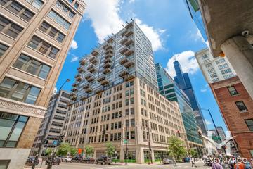 565 W. Quincy building in the Loop neighborhood of Chicago, IL