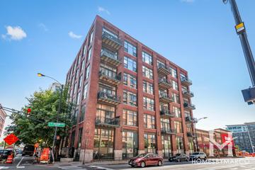 701 W. Jackson building in the West Loop neighborhood of Chicago, IL