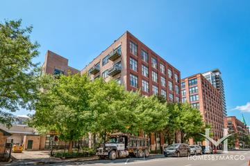 701 W. Jackson building in the West Loop neighborhood of Chicago, IL