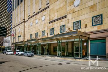 132 E. Delaware building in the Streeterville neighborhood of Chicago, IL