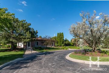 The Ponds building in Naperville, IL