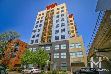 1122 W. Catalpa building in the Edgewater neighborhood of Chicago, IL