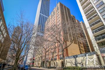 210 E. Pearson building in the Streeterville neighborhood of Chicago, IL