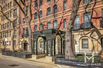 210 E. Pearson building in the Streeterville neighborhood of Chicago, IL