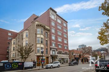 1429 N. Wells building in the Old Town neighborhood of Chicago, IL