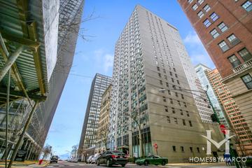 253 E. Delaware building in the Streeterville neighborhood of Chicago, IL