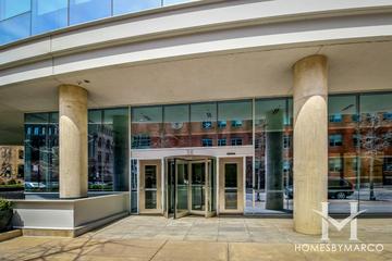 30 W. Oak building in the Rush & Division neighborhood of Chicago, IL