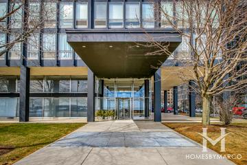 860-880 N Lake Shore building in the Streeterville neighborhood of Chicago, IL