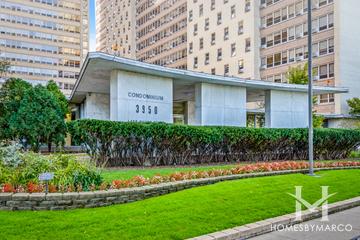 3950 N Lake Shore building in the Lake View neighborhood of Chicago, IL