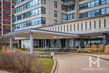 3430-3440 N Lake Shore building in the Lake View neighborhood of Chicago, IL