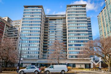 3430-3440 N Lake Shore building in the Lake View neighborhood of Chicago, IL