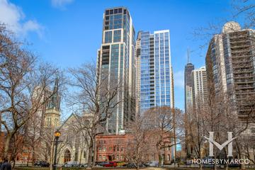Walton on the Park building in the Rush & Division neighborhood of Chicago, IL