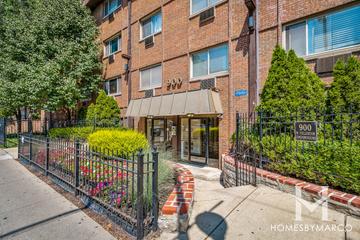 900 W. Fullerton building in the Sheffield & DePaul neighborhood of Chicago, IL