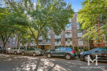 625 W. Wrightwood building in the Lincoln Park neighborhood of Chicago, IL