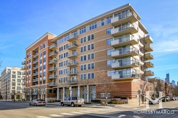 511 W. Division building in the River North neighborhood of Chicago, IL