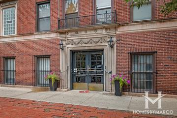 512 W. Belden building in the Lincoln Park neighborhood of Chicago, IL