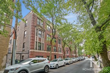 512 W. Belden building in the Lincoln Park neighborhood of Chicago, IL