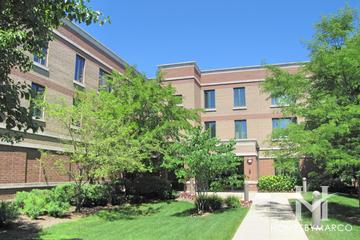 891 Central building in Highland Park, IL