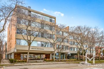 St. Johns Residences building in Highland Park, IL