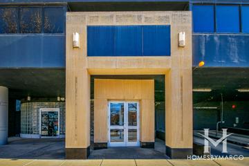 Michaels Terrace building in the Old Town neighborhood of Chicago, IL