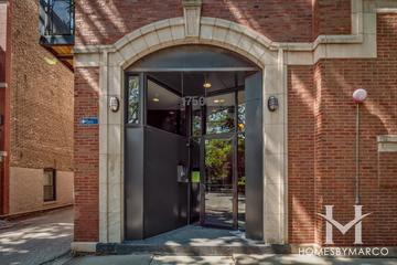 Signature Lofts building in the Wicker Park neighborhood of Chicago, IL