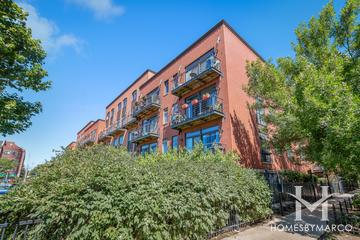 1830 N. Winchester building in the Wicker Park neighborhood of Chicago, IL