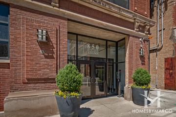 Photos of 850 W. Adams building in Chicago, IL