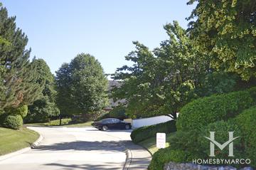 Red Top Villas building in Libertyville, IL