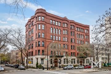 1500 N. Lasalle building in the Old Town neighborhood of Chicago, IL