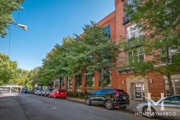 1737 N. Paulina building in the Wicker Park neighborhood of Chicago, IL