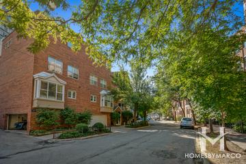 2717 N. Lehmann building in the Lincoln Park neighborhood of Chicago, IL
