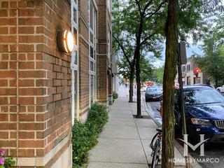 811 Chicago building in Evanston, IL