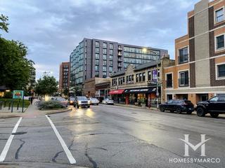 811 Chicago building in Evanston, IL